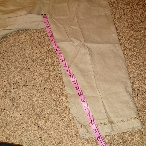 Emily Daniels Women's Stone Linen Blend W/Faggoting Capris - Picture 3 of 10